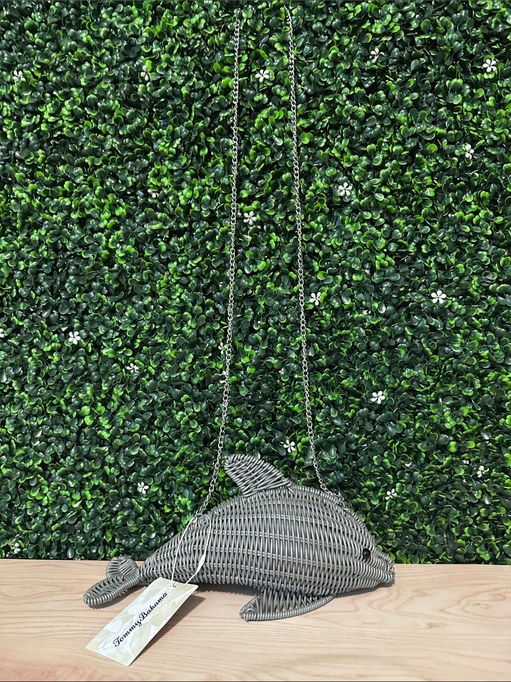 Tommy Bahama Dolphin Woven Crossbody
Bag #12 - Picture 3 of 9
